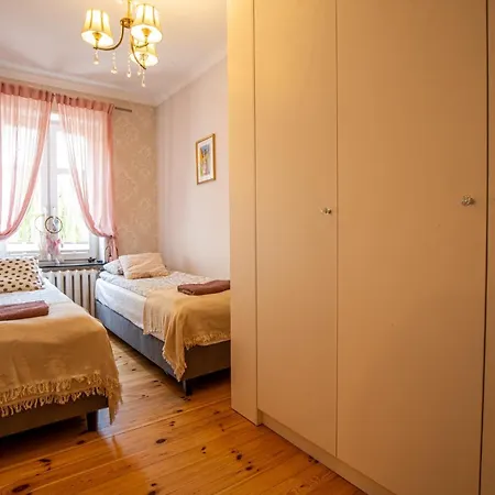 Ratuszowa 18 * Hohenstein